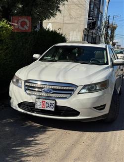 Ford Taurus